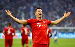 Jadi Pemain Terbaik FIFA 2020, Intip Koleksi Mobil Mewah Robert Lewandowski