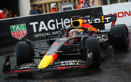 Poin Max Verstappen Menjauh, Charles Leclerc Salahkan Strategi Tim