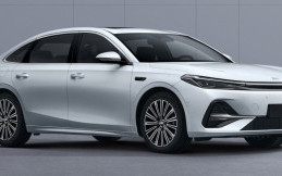Geely Galaxy A7 Siap Bersaing di Pasar Sedan Hybrid, Harganya Rp226 Jutaan