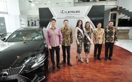 Miss Universe dan Puteri Indonesia Sambangi Konsumen Lexus di Tanah Air