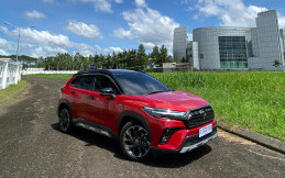 Profil Toyota Corolla Cross HEV: Sentuhan Sporty GR Sport dan Sistem HEV Janjikan Irit BBM