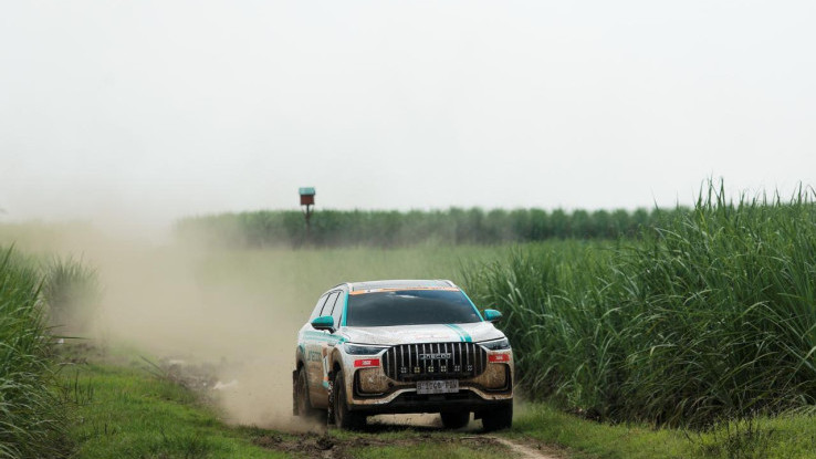 Impresi Rindra Pradipta dan Chupong Chaiwan Jajal Trek IRRA 2025