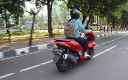 Kaum Hawa Simak Tips Ini Supaya Enggak Ricuh Berkendara di Jalan