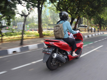 Kaum Hawa Simak Tips Ini Supaya Enggak Ricuh Berkendara di Jalan