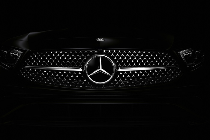 Ulang Tahun ke 100 Dipatenkannya Lambang Mercedes-Benz