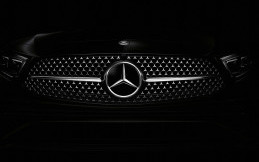 Ulang Tahun ke 100 Dipatenkannya Lambang Mercedes-Benz
