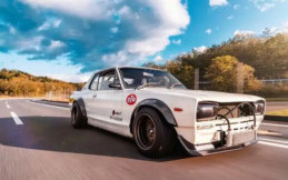 Menolak Tua Nissan Skyline GTX Makin Galak