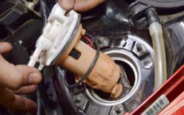 Tips Membersihkan Kotoran Dalam Tangki Motor