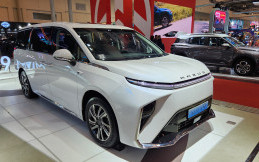 Spesifiksai Maxus Mifa 9, MPV Listrik Jadi Armada Taksi Online