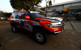 Capai Garis Finis, Intip Modifikasi Toyota Land Cruiser 200 yang Digeber Julian Johan di AXCR 2023