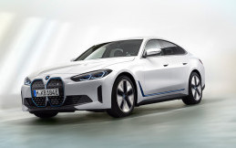 BMW Sebut Dominasi Tesla di Mobil Listrik Segera Berakhir