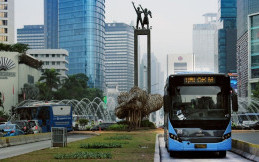 Tarif Parkir Naik, TransJakarta Siapkan Armada 