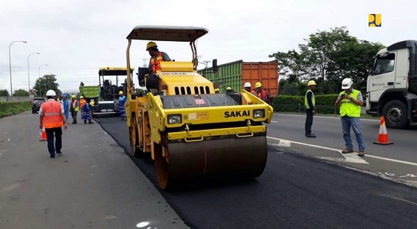 Dinilai Lebih Kuat, PUPR Terus Gunakan Karet Sebagai Campuran Aspal