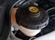 Pentingnya Memeriksa Kondisi Cairan Rem Mobil, Jika Berair Bisa Picu Rem Blong