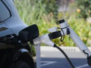 Geely Hadirkan Charger Ultra-Cepat, Isi Baterai Mobil Listrik Cuma 4 Menit