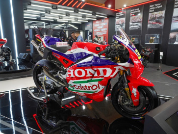 Intip Seksinya Aura Motor MotoGP Honda RC213V dari Jarak Dekat