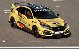 Honda Civic Type R Limited Edition Resmi Menjadi Safety Car Balap WTCR