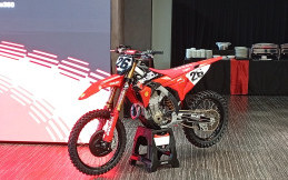 Yuk, Intip Galeri Ducati Desmo450 MX Factory di Indonesia