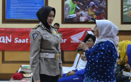 Honda Berikan Cara Berkendara Motor yang Aman Kepada Ibu-ibu di Jakarta