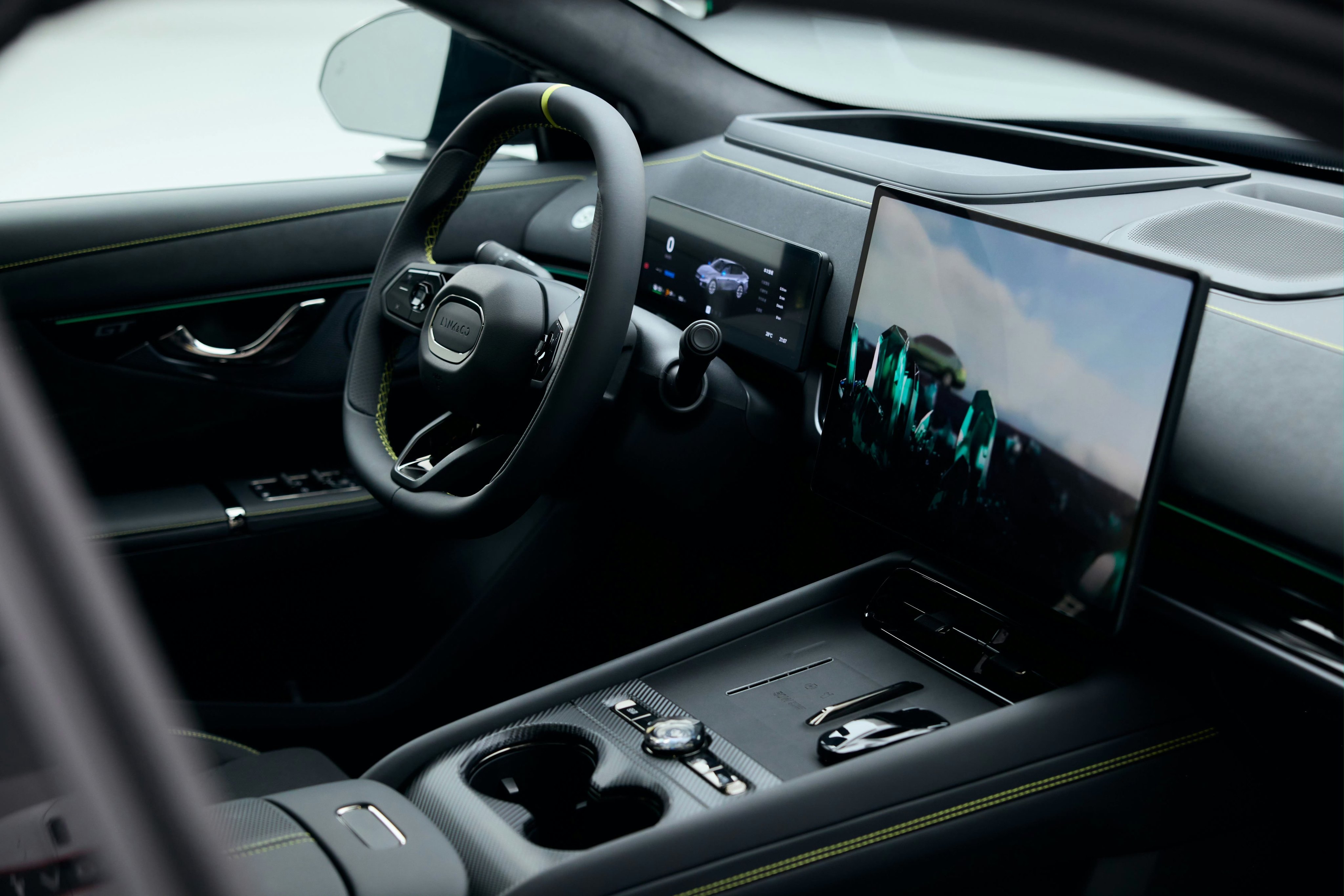 Lynk & Co 07 GT