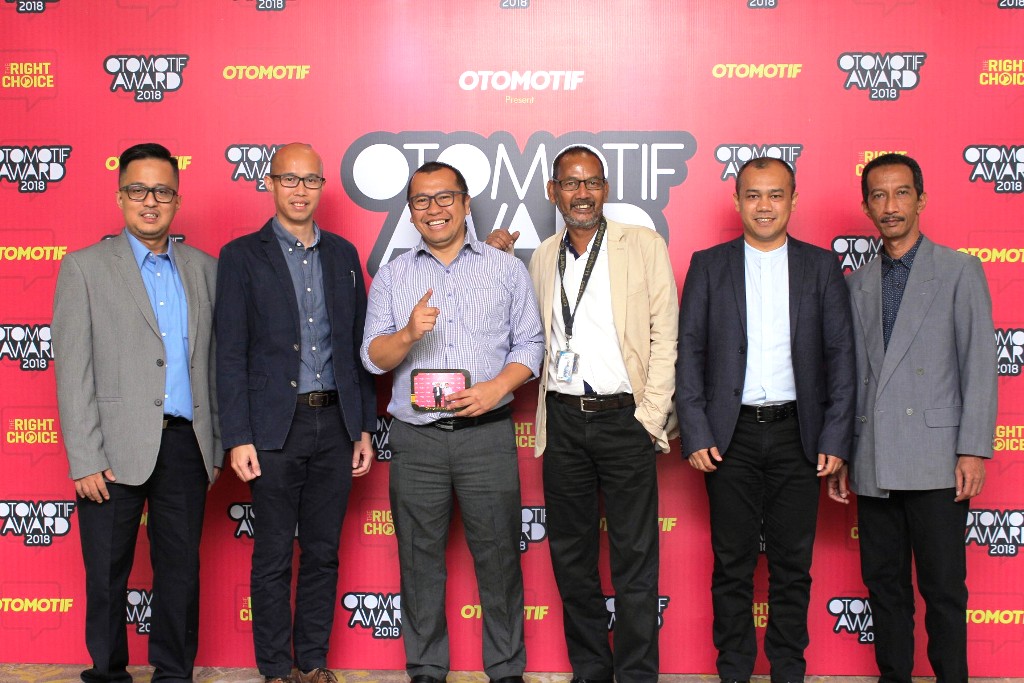 Toyota Meraih Penghargaan di ajang Otomotif Award 2018