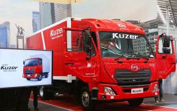 UD Trucks Gelar World Premiere Kuzer di Indonesia