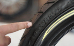 Bijak Pilih Tapak Ban Saat Musim Hujan