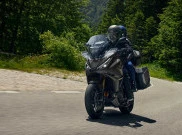 Disegarkan, Honda NT1100 2027 DCT Dapat Suspensi Elektronik