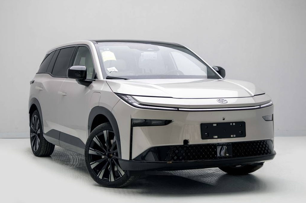Toyota Siapkan Mobil EREV, Produksi 400 Ribu Unit