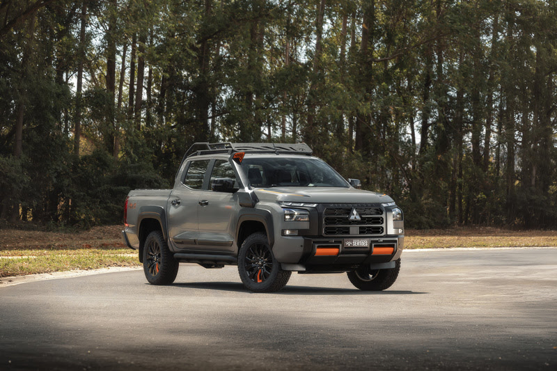 Mitsubishi Triton Sertoes