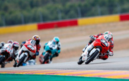 Sempat Terjatuh, Mario Suryo Aji Berhasil Raih Poin di Balap FIM CEV Moto3 Spanyol