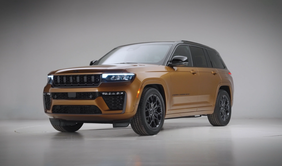Tinggalkan Teknologi Hybrid, Intip Bocoran Fitur Baru Jeep Grand Cherokee Trailhawk