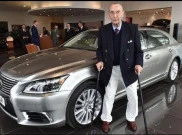 Kakek Ini Dapat Mobil Spesial dari Lexus di Ulang Tahun ke-100