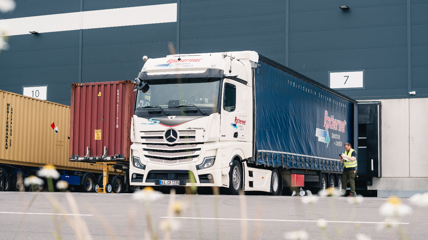Lebih Canggih, Begini Cara Gudang Baru Daimler Truck Amankan Pasokan Truk dan Bus Indonesia!
