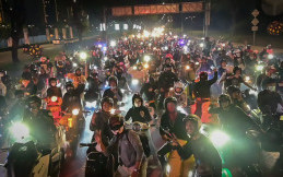 Tutup Tahun, Moca Vespa (Mocaves) Gelar Tangerang Night Ride Terakhir untuk Bencana Semeru