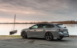 Peugeot 508 PSE Diborong Oleh Para Pembalapnya Sendiri