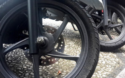 Pilih Velg Jari-jari atau Racing? Ini Kelebihan dan Kekurangannya