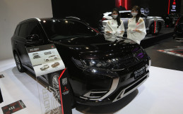 Mitsubishi Outlander PHEV Diberi Diskon Besar di IIMS Hybrid 2021