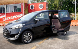 Ini Fitur Detail Toyota Innova TRD Sportivo dan Sienta Welcab yang Baru Meluncur