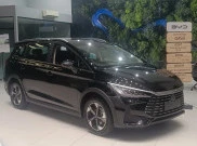 BYD M6 atau M6 DM? Simak Perbedaan Fitur, Desain dan Teknologi Penggeraknya