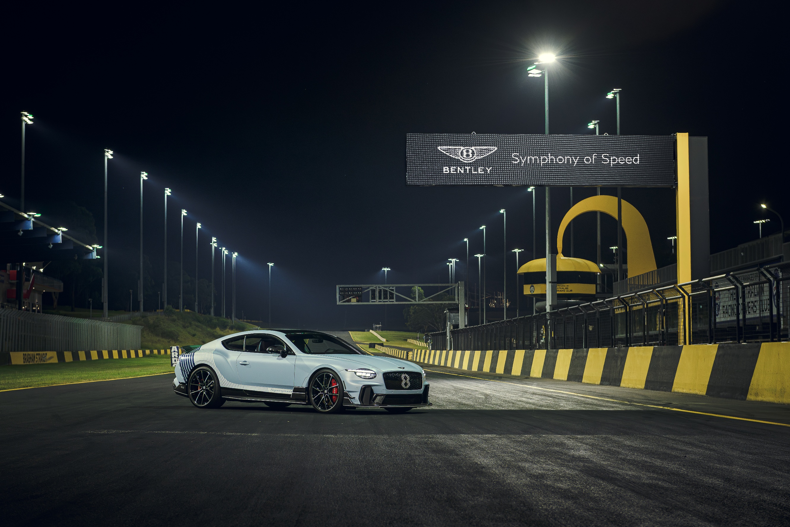 Bentley Supersports Resmi Meluncur, Jadi yang Paling Bertenaga