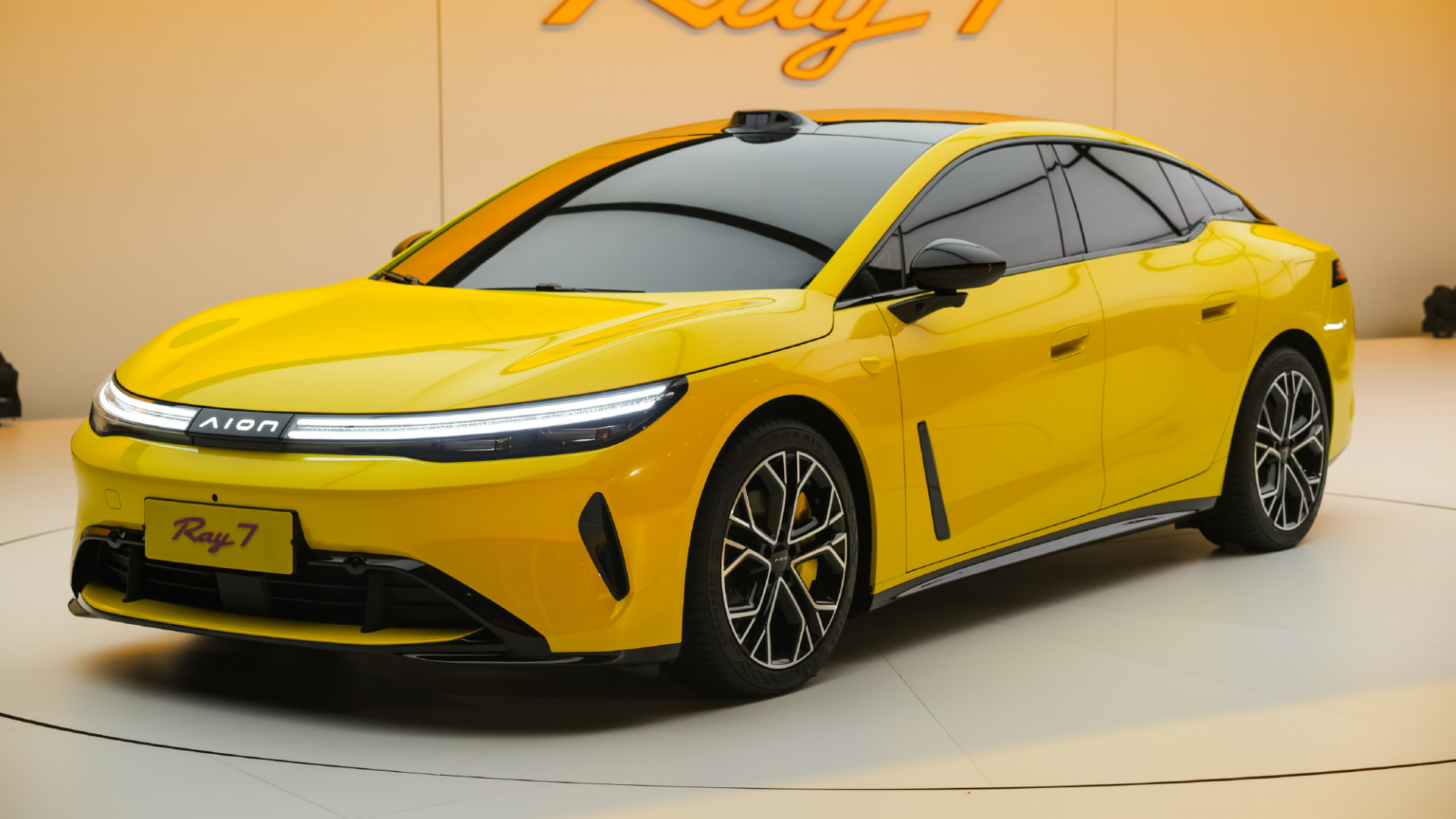 GAC Aion Ray 7 Resmi Meluncur, Bisa Cari Lokasi Parkir Sendiri