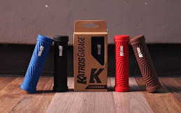 Hayaidesu Bikin Handgrip Motor Bareng Atenx Katros dan Shitlicious