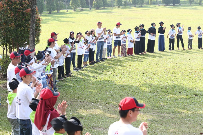 MMKSI Ajak 100 Anak Panti Asuhan  Bermain dan Belajar dengan 'One Day Parent'