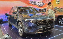 Galeri Mercedes-Benz EQB 250