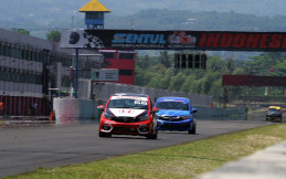 Indonesia Touring Car Racing Masih Didominasi Avila dan Alvin Bahar