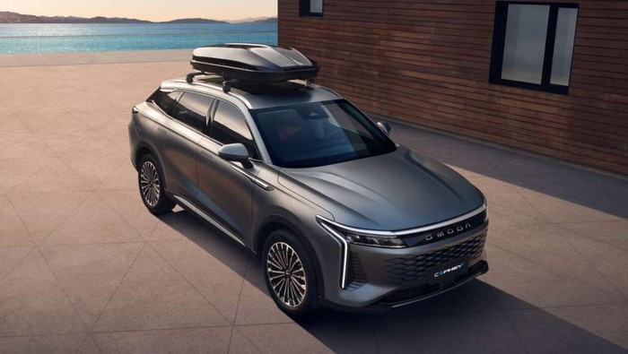 Omoda C9 PHEV Dibanderol Rp900 Jutaan, Intip Spesifikasinya