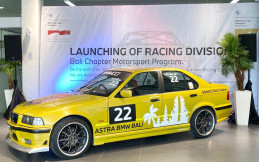 Perdana Turun di Sirkuit, BMW Kuning asal Bali Unjuk Gigi di ISSOM 2021 Ronde 3