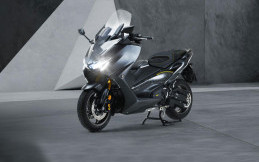 Yamaha TMAX 20th Anniversary, Ada Tanda Khusus Pemilik