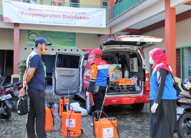 Cegah Corona, Pertamina Semportkan Disinfektan di 31 Fasilitas Umum Semarang 